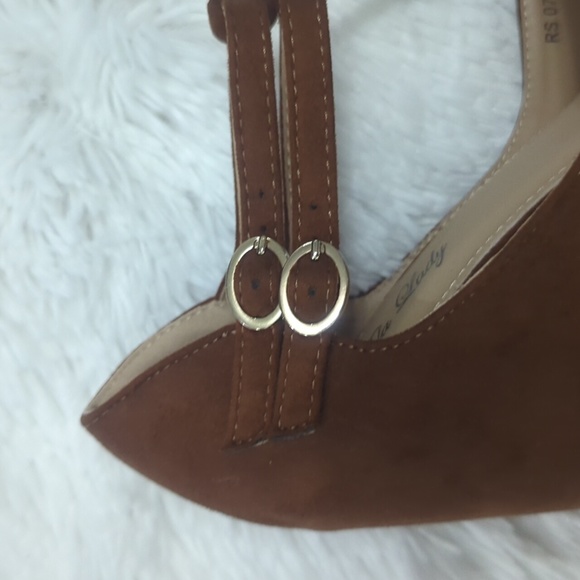 MILA LADY Faux Suede Platform Peep Toe Shoes - Picture 3 of 7